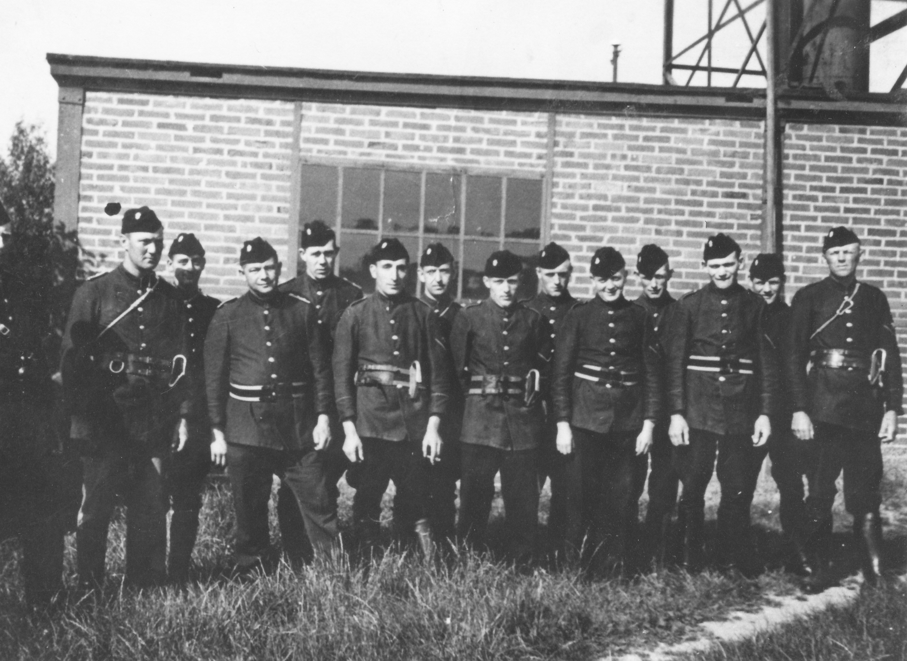 1925